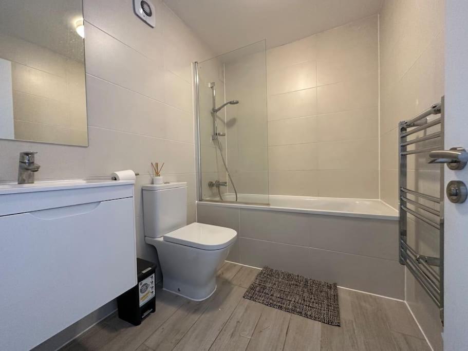 Newly Refurbished Luxury 3 Bedroom Apartment London Luaran gambar
