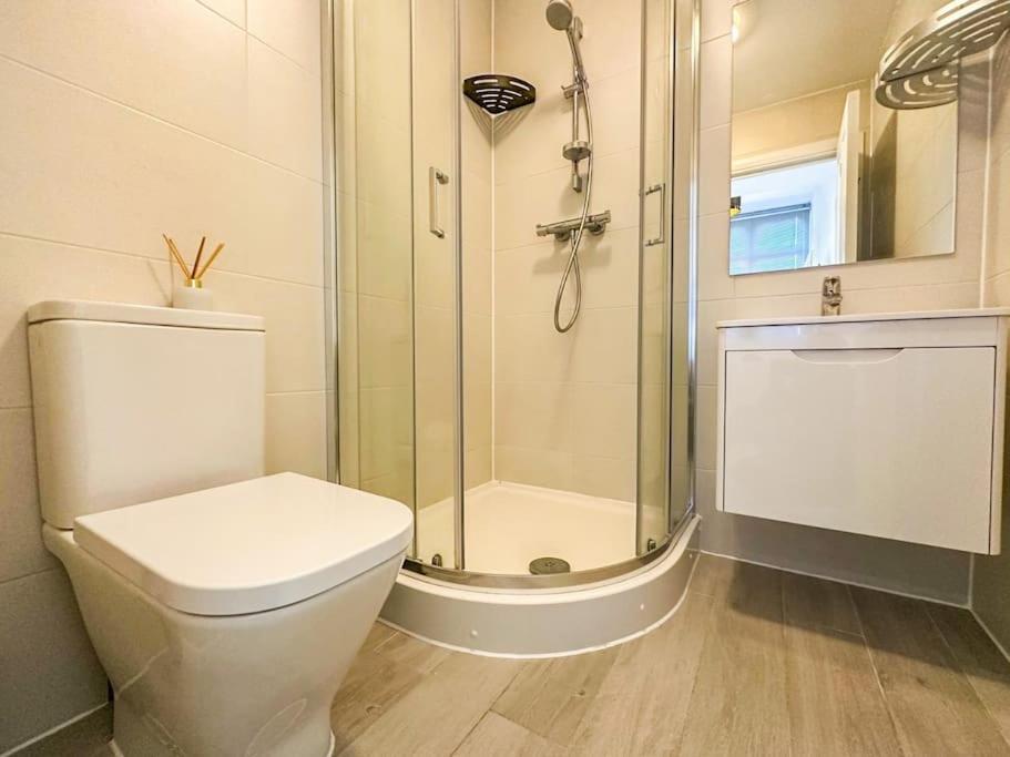 Newly Refurbished Luxury 3 Bedroom Apartment London Luaran gambar
